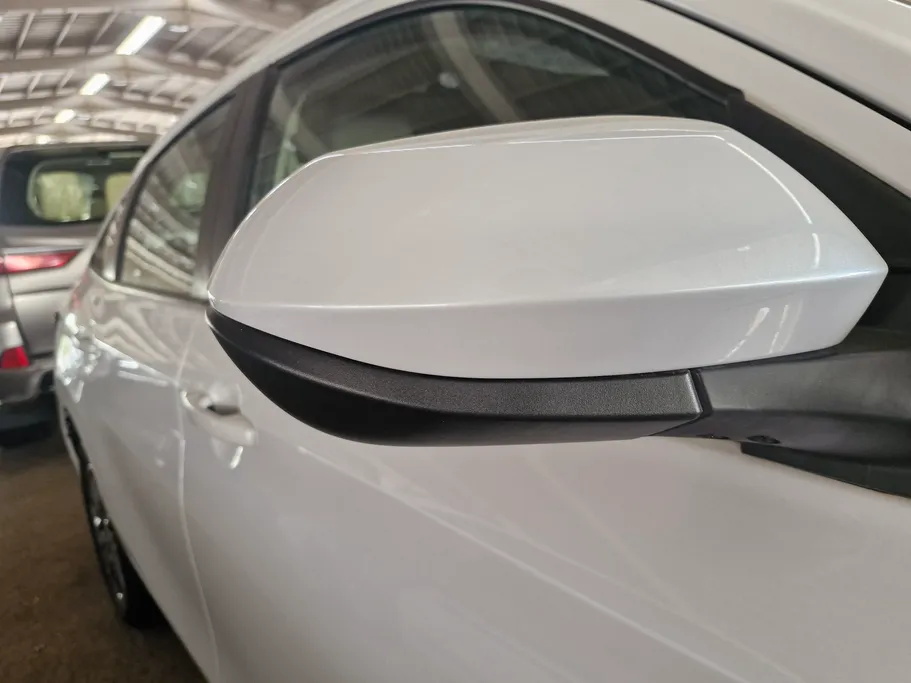 2023 Toyota Yaris  Y 