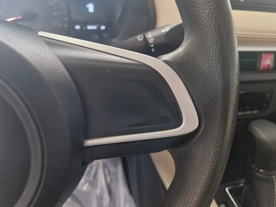 2023 Toyota Yaris  Y 