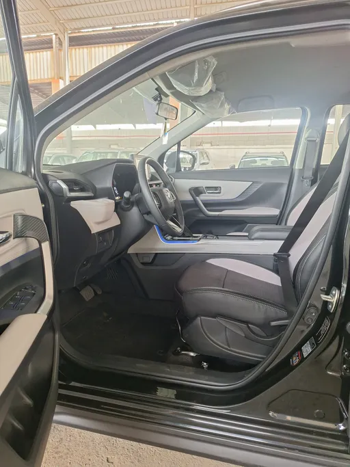 2025 Toyota Veloz GLX 