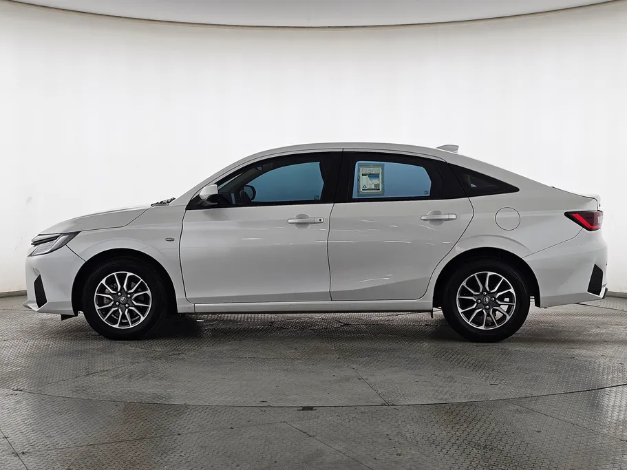 2023 Toyota Yaris  Y 
