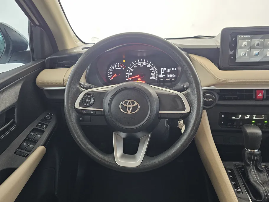 2023 Toyota Yaris  Y 