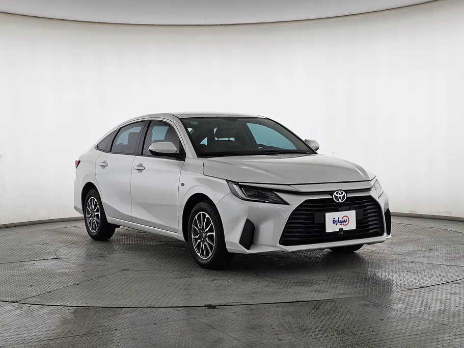 2023 Toyota Yaris  Y 