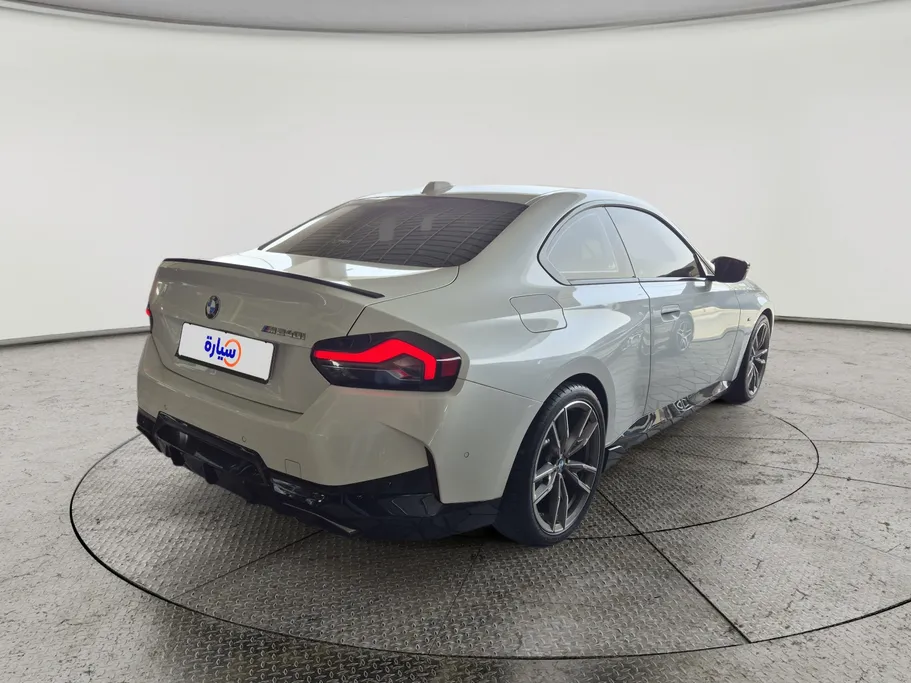 بي ام دبليو الفئة الثانية M240i 2023 