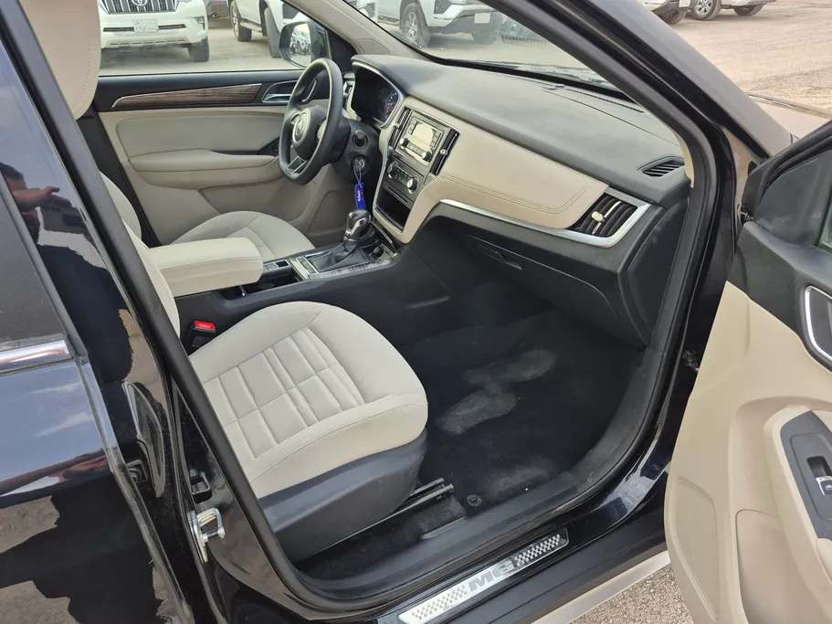 2023 ام جي RX5 STD 