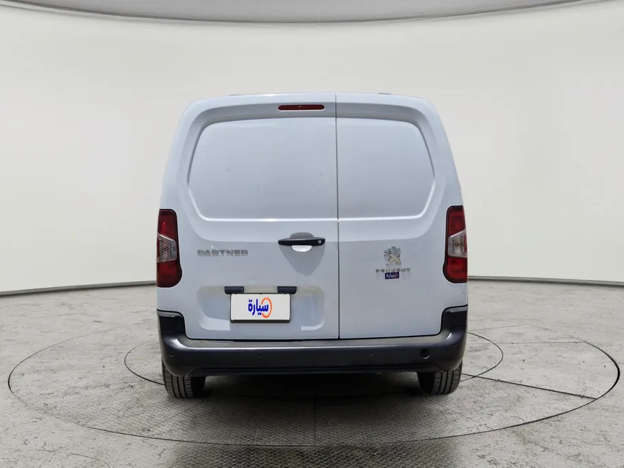 بيجو بارتنر Short van 2023 