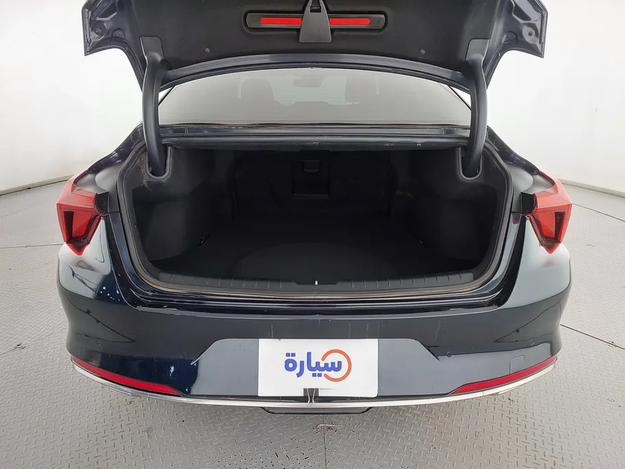 2022 Kia K8 EX 