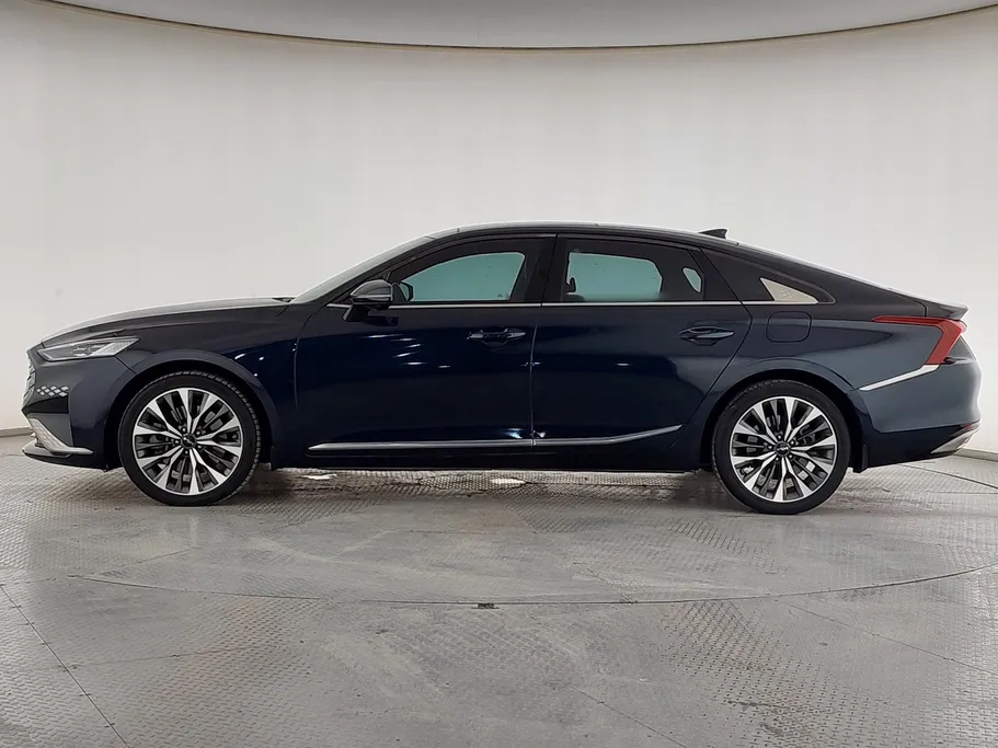 2022 Kia K8 EX 