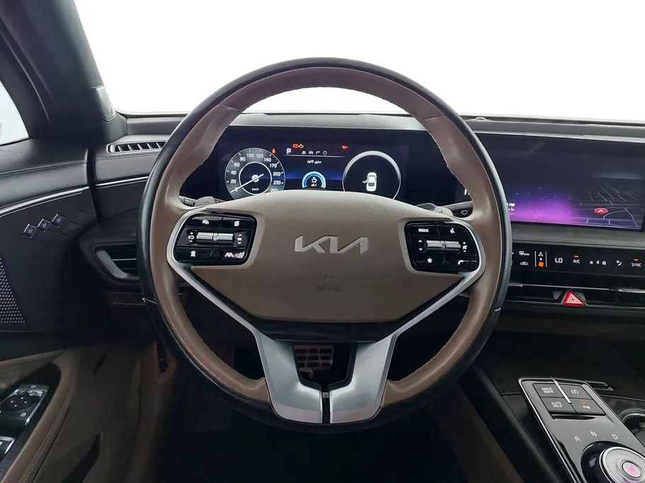 2022 Kia K8 EX 