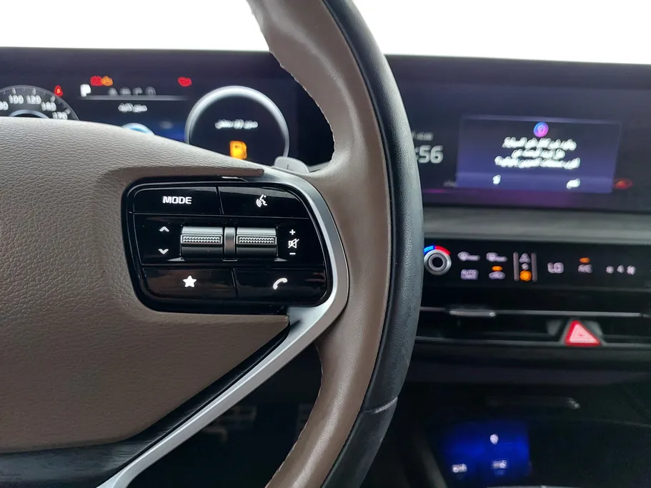 2022 Kia K8 EX 
