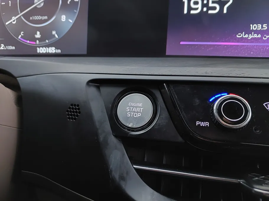 2022 Kia K8 EX 