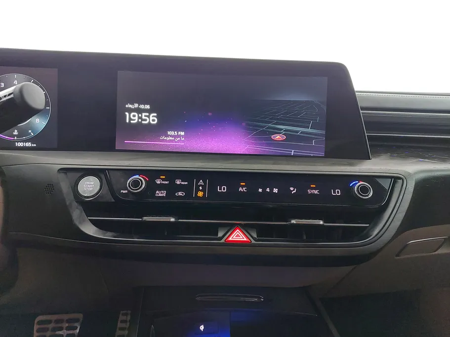 2022 Kia K8 EX 