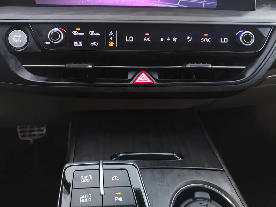 2022 Kia K8 EX 