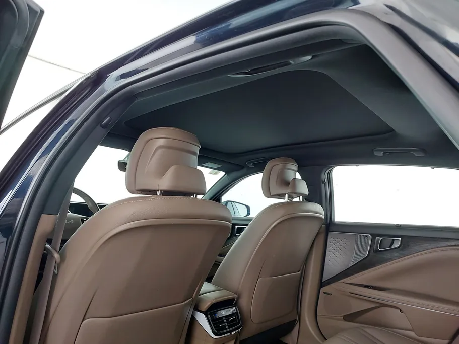 2022 Kia K8 EX 