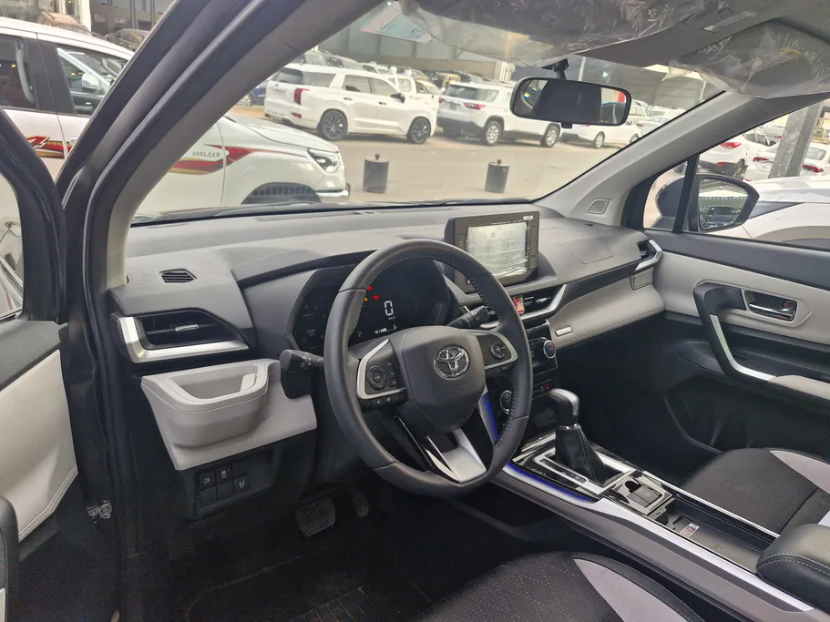 2025 Toyota Veloz GLX 