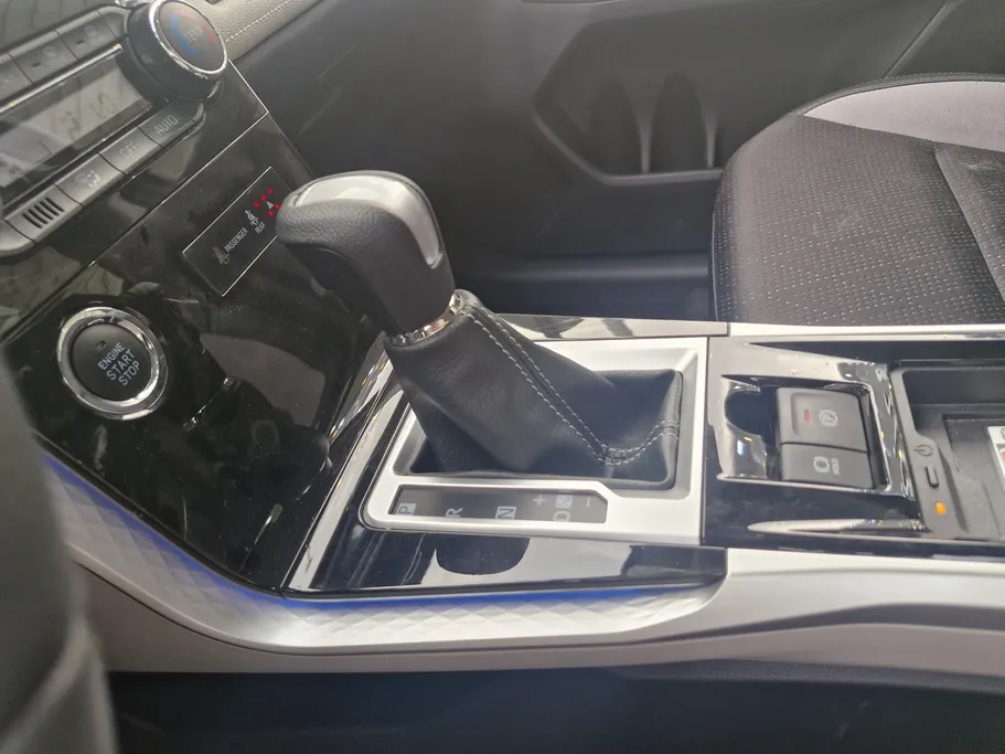 2025 Toyota Veloz GLX 