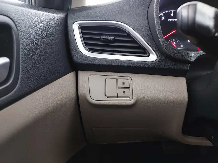 2023 Hyundai Accent Smart 