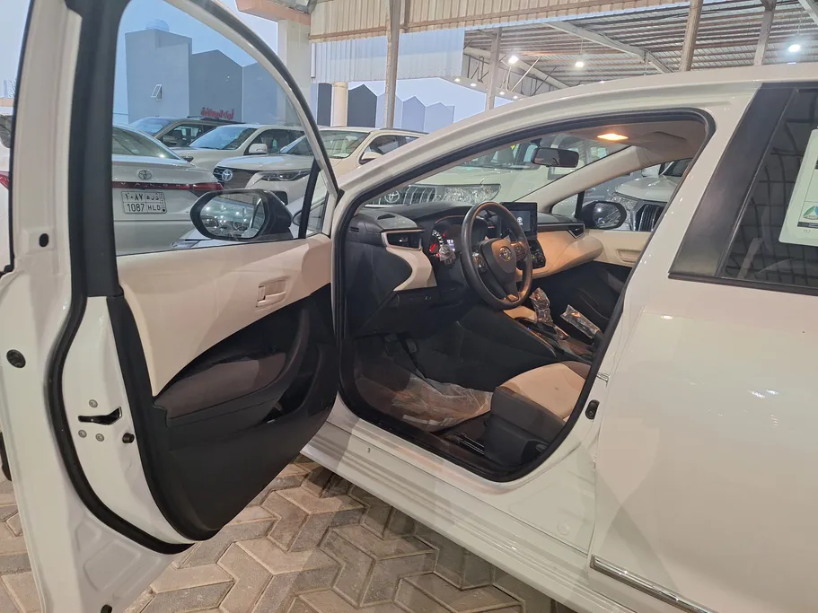 2025 Toyota Corolla XLI 