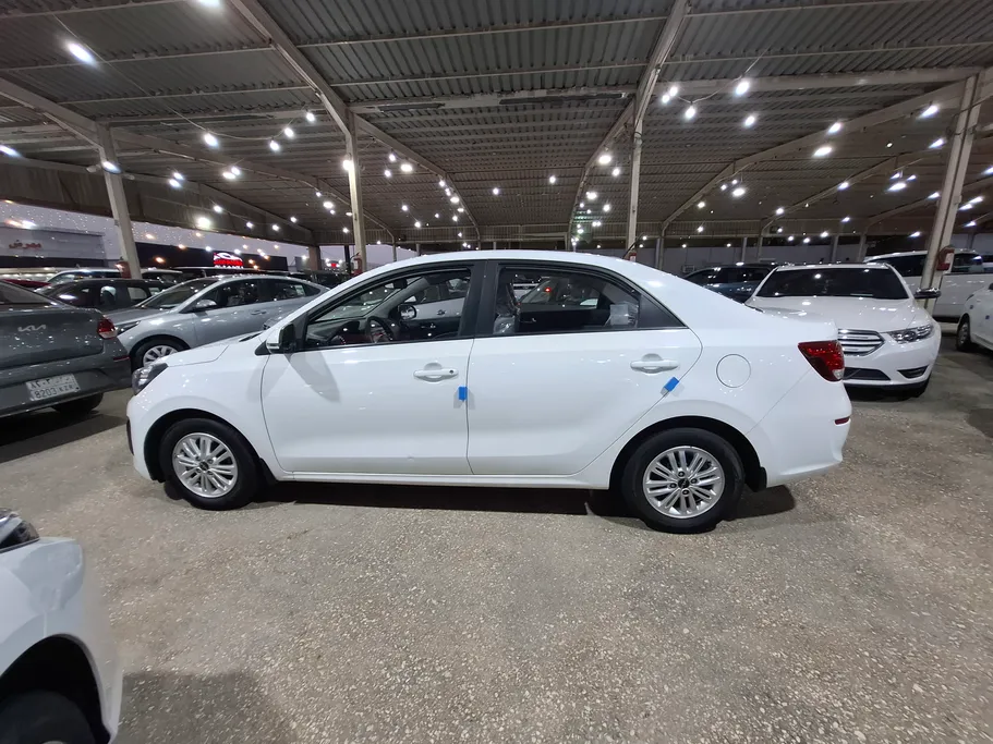 2024 Kia Pegas LX 