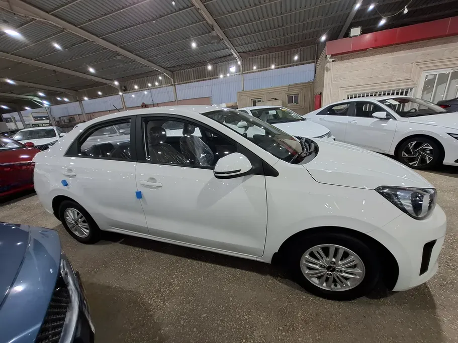 2024 Kia Pegas LX 