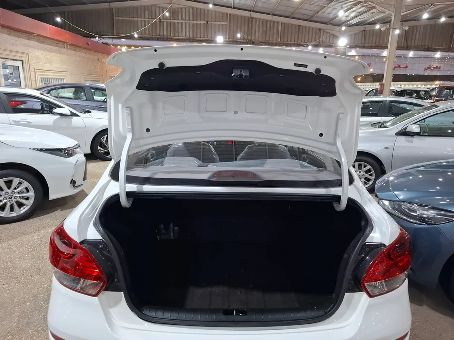 2024 Kia Pegas LX 