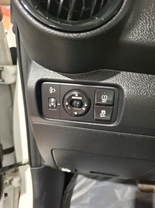 2024 Kia Pegas LX 