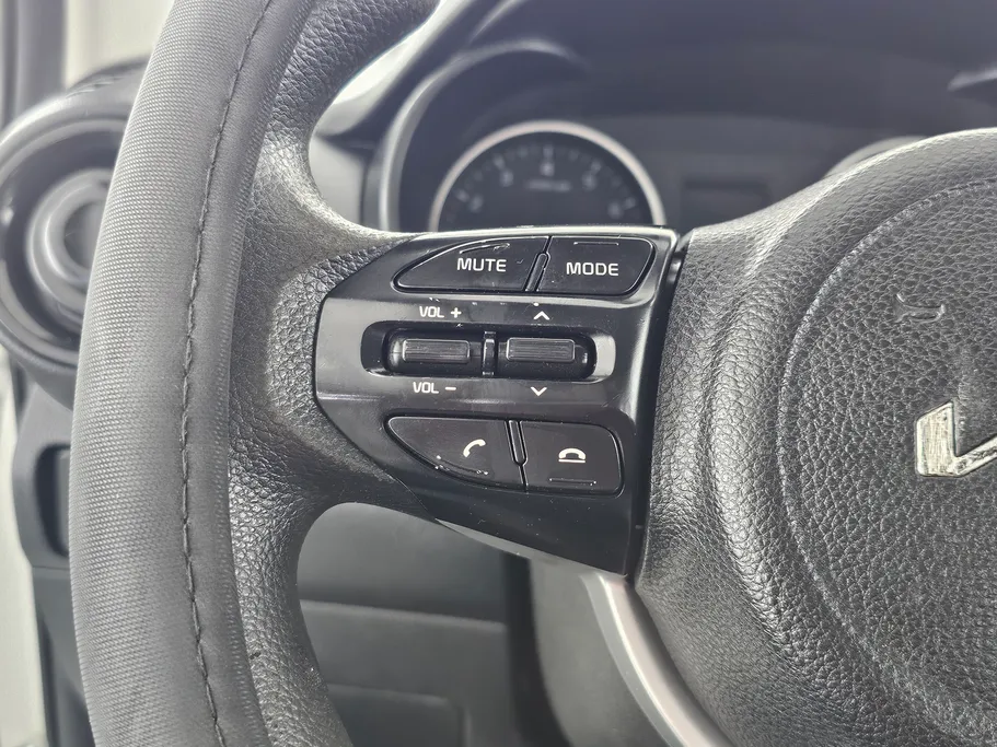 2023 Kia Pegas LX 
