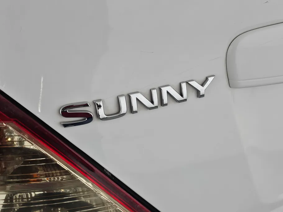 2023 Nissan Sunny SV Comfort 