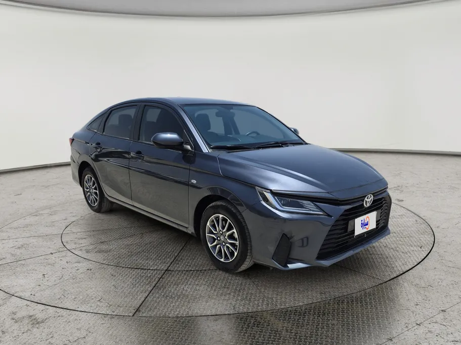 2024 Toyota Yaris  Y 
