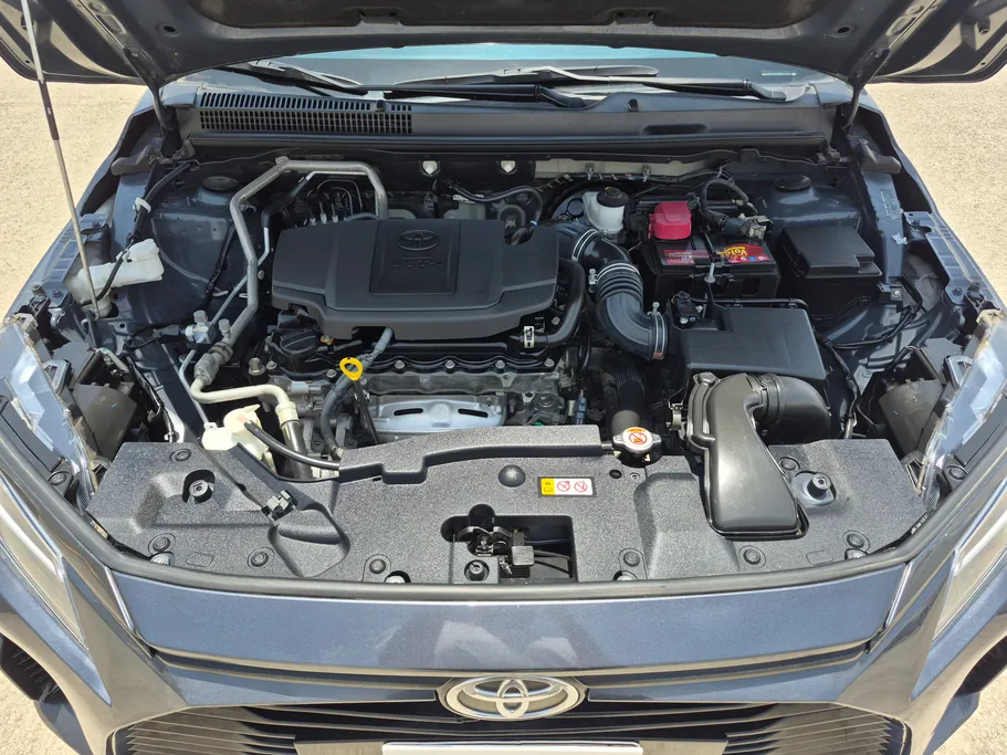 2024 Toyota Yaris  Y 
