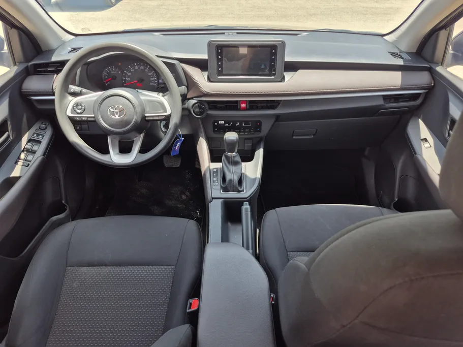 2024 Toyota Yaris  Y 