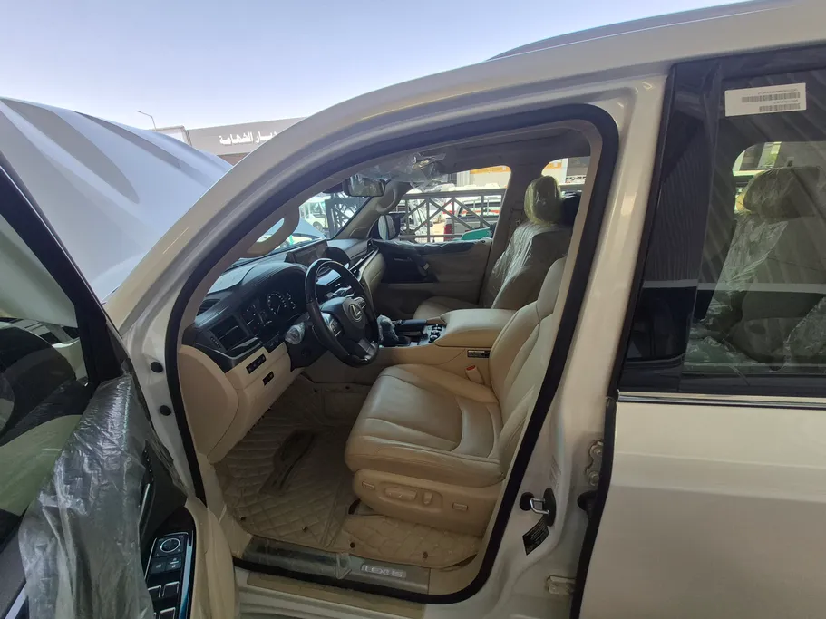 لكزس LX 570 2021 