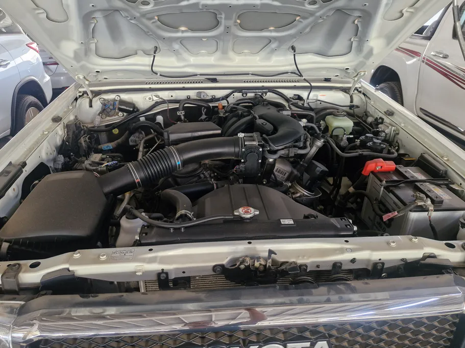 2023 Toyota LAND CRUISER 70 LX 