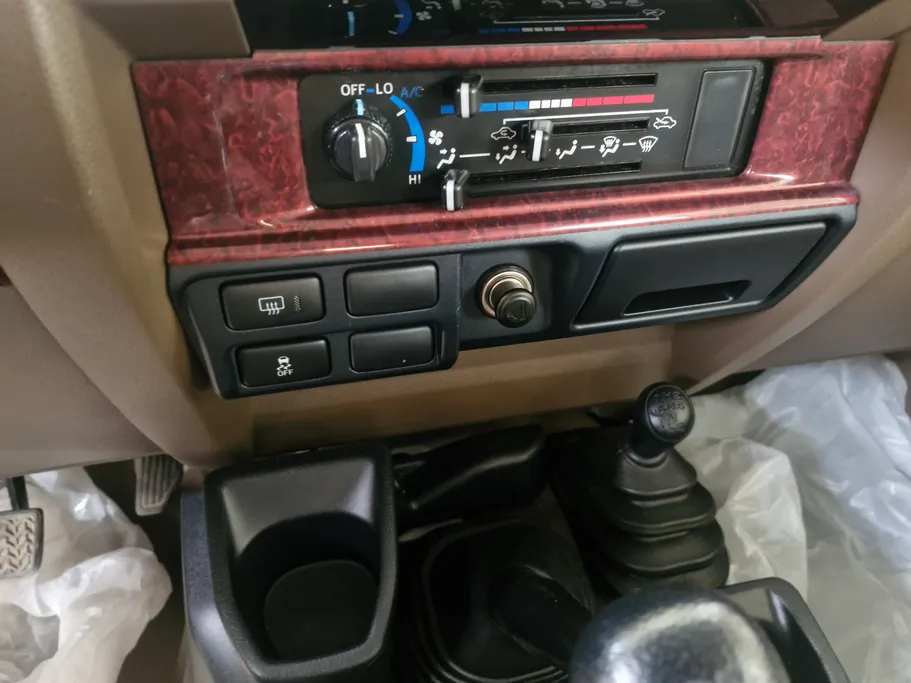 2023 Toyota LAND CRUISER 70 LX 