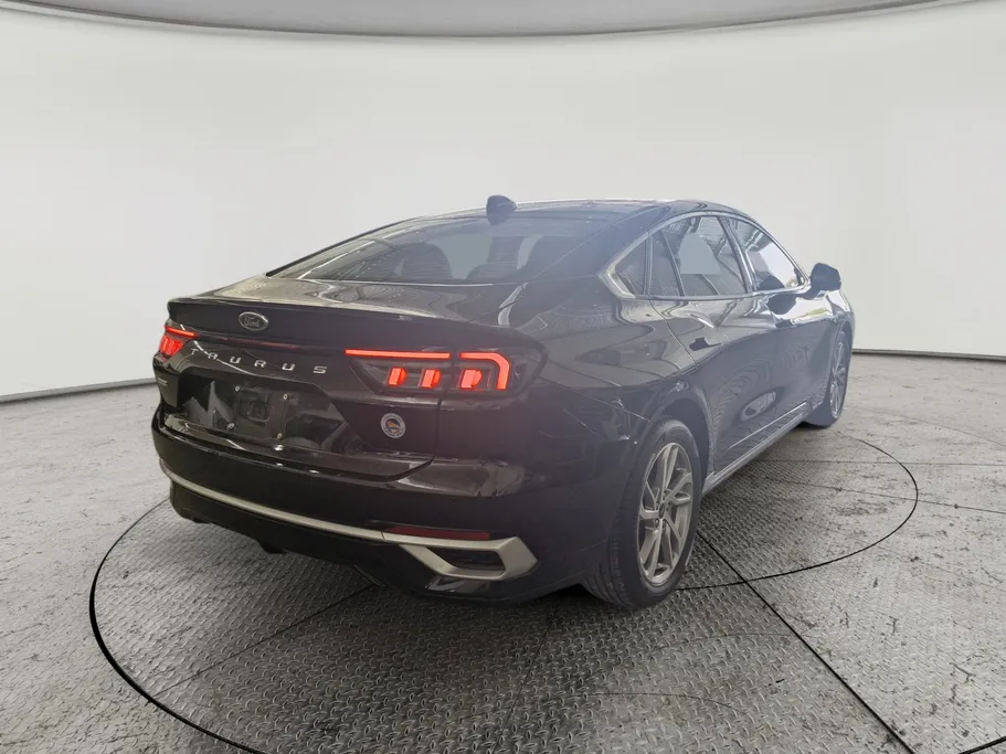 2023 Ford Taurus Trend 