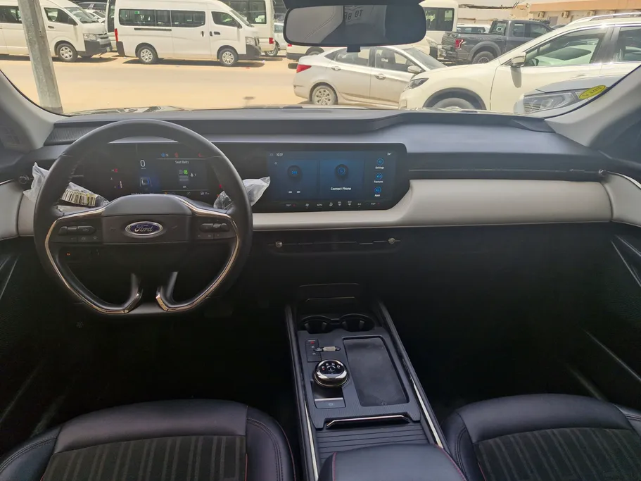 2023 Ford Taurus Trend 