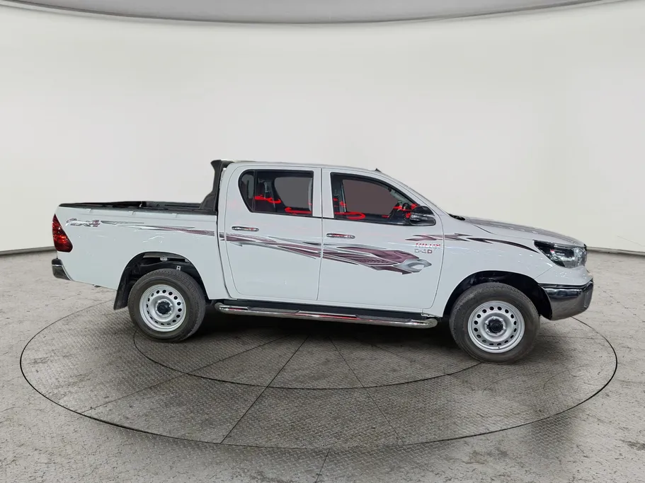 2023 Toyota Hilux GL2 