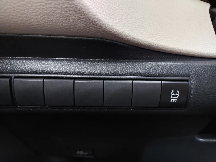 2024 Toyota Corolla XLI 
