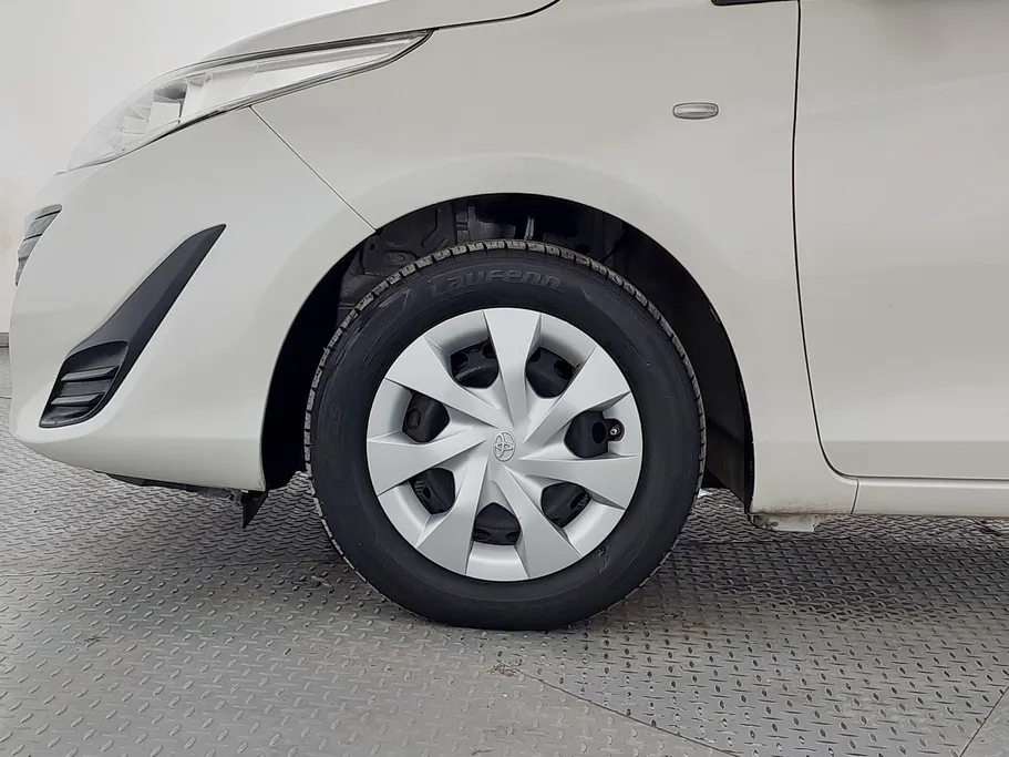 2019 Toyota Yaris  Y 