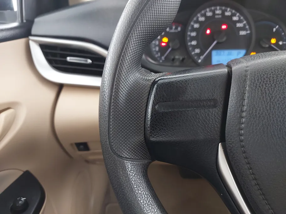2019 Toyota Yaris  Y 