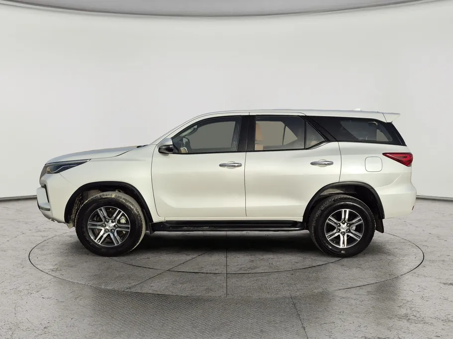 2023 Toyota Fortuner GX2 