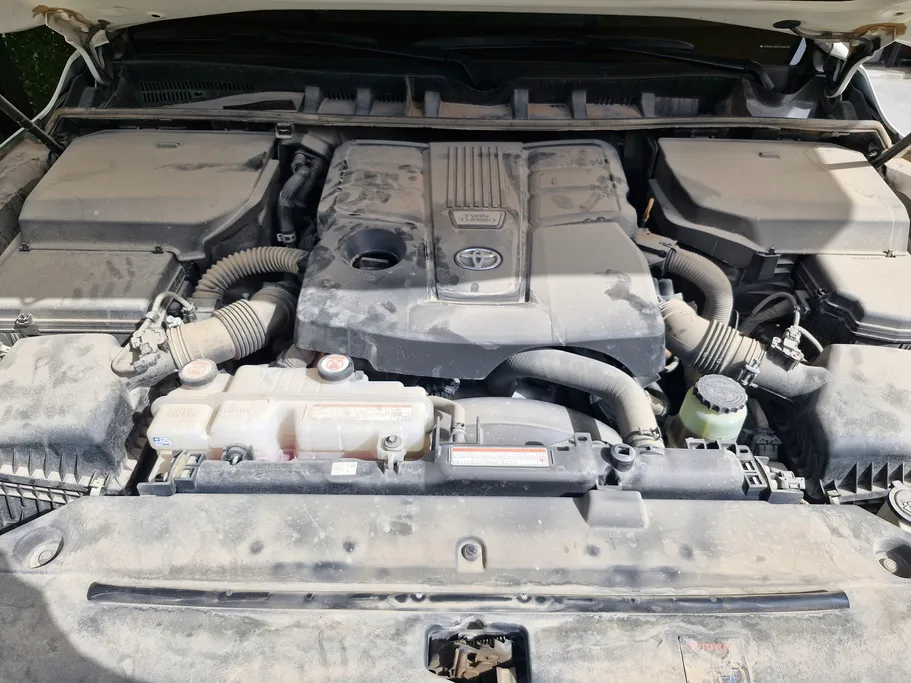 2024 Toyota Land Cruiser GXR4 