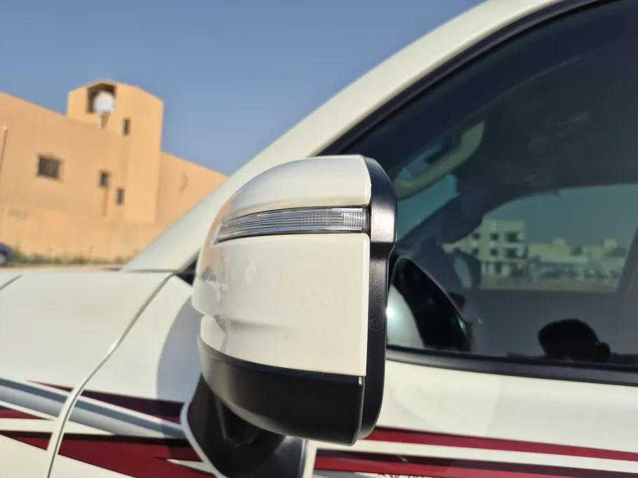تويوتا لاندكروزر GXR 2023 