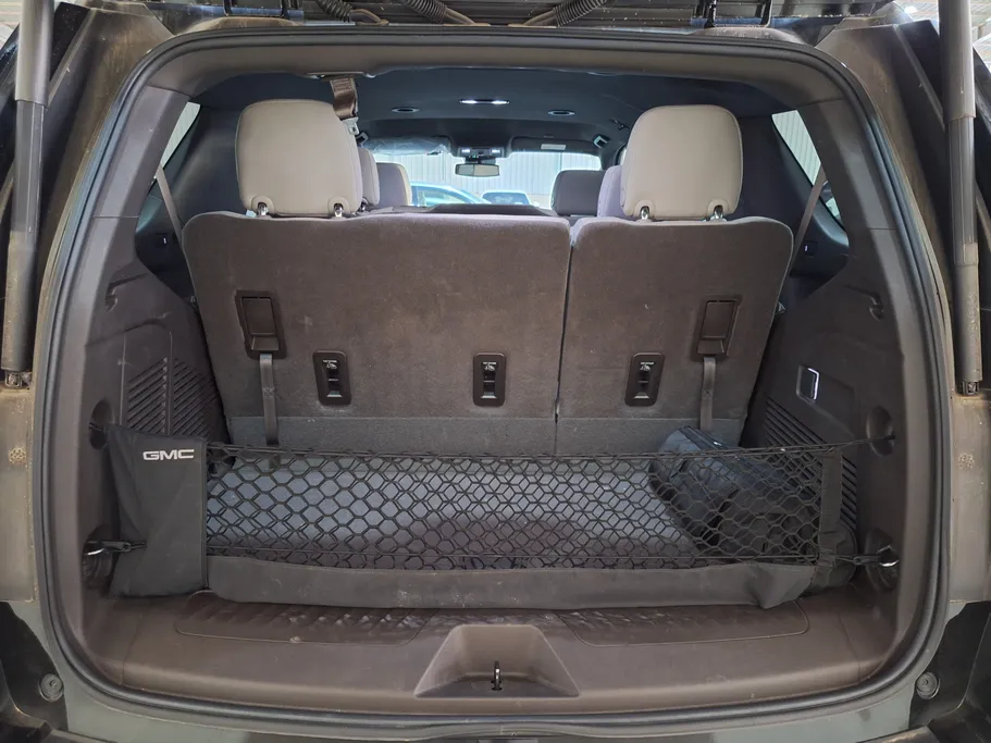 2023 GMC Yukon SLE 