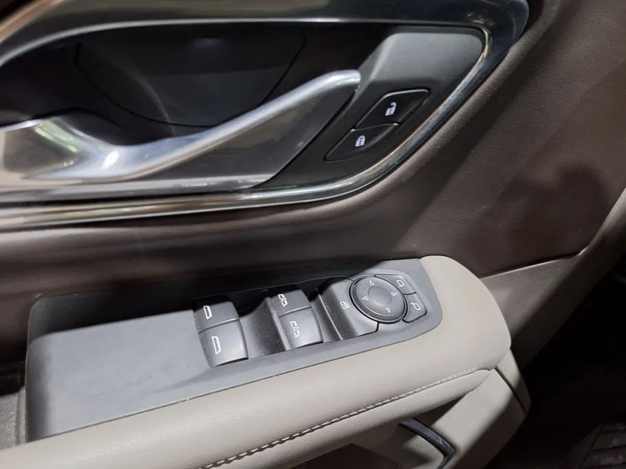 2023 GMC Yukon SLE 