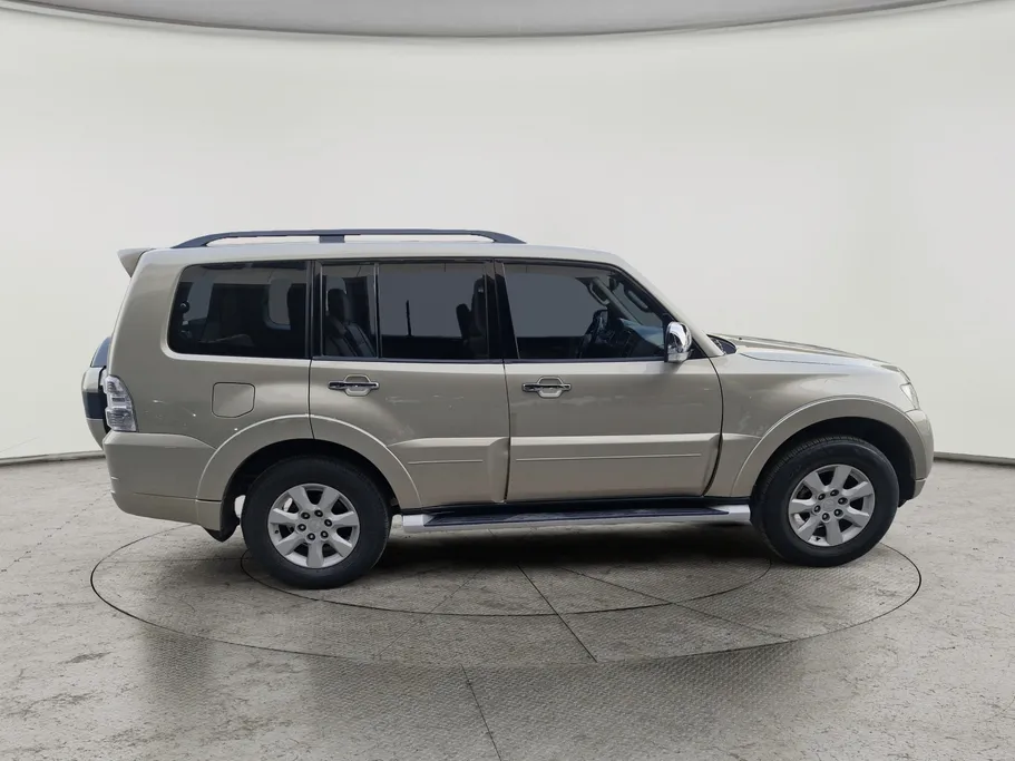 ميتسوبيشي باجيرو GLS 4Doors 2020 