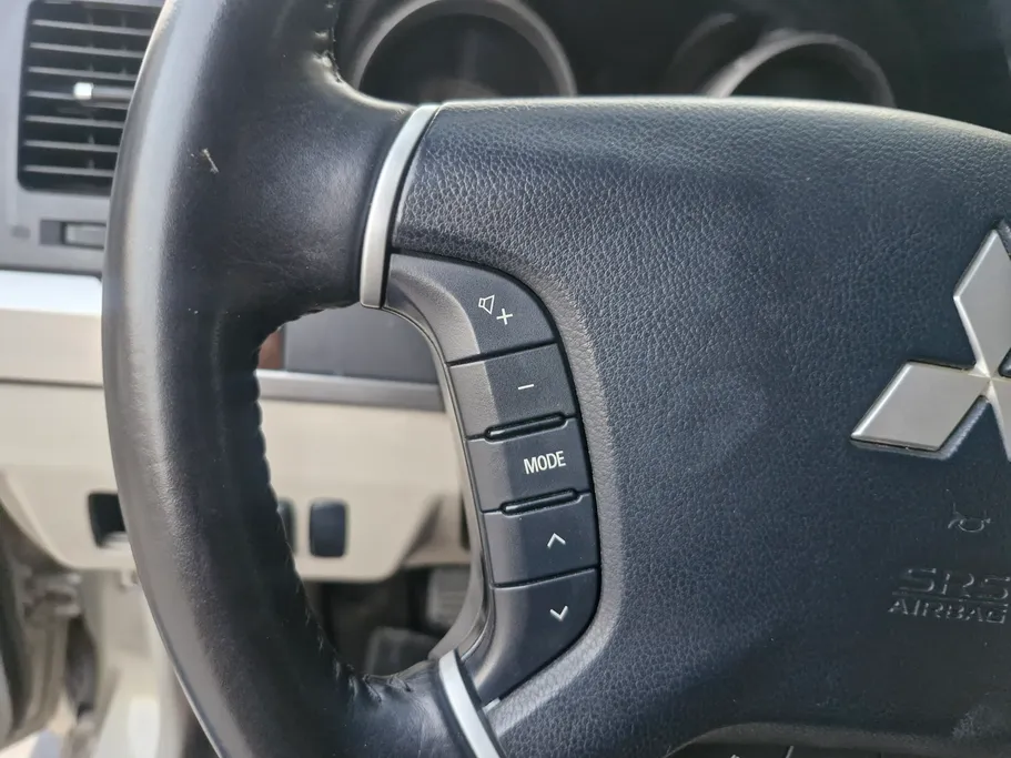 ميتسوبيشي باجيرو GLS 4Doors 2020 