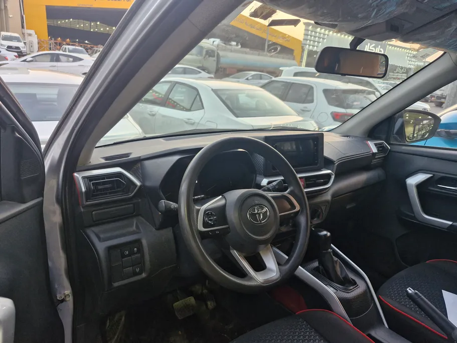 2023 Toyota Raize XLE 