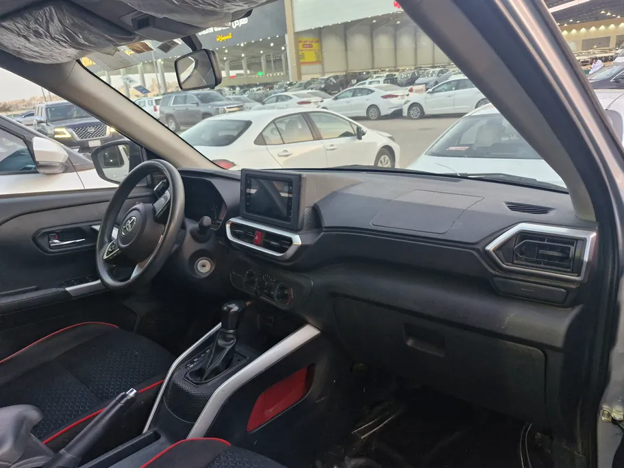 2023 Toyota Raize XLE 