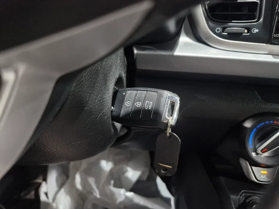2023 Kia Rio EX 