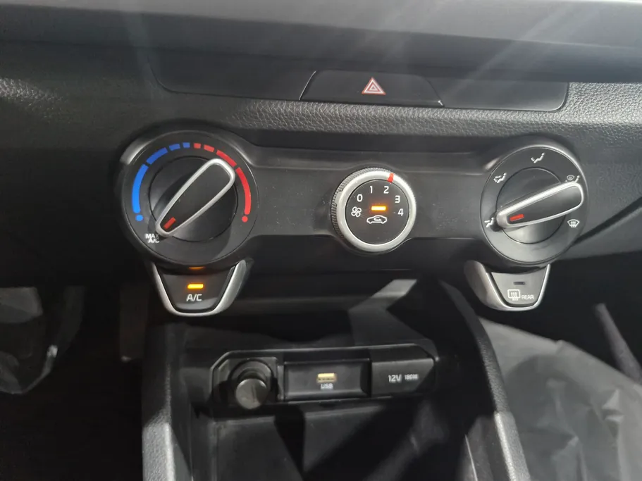 2023 Kia Rio EX 